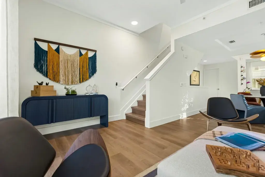 fl ankr th3 2x3 1236sqft livingroom 1440